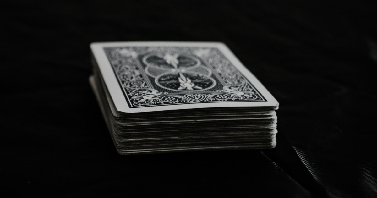 Flush Cards in Poker: What They Are and When They Win